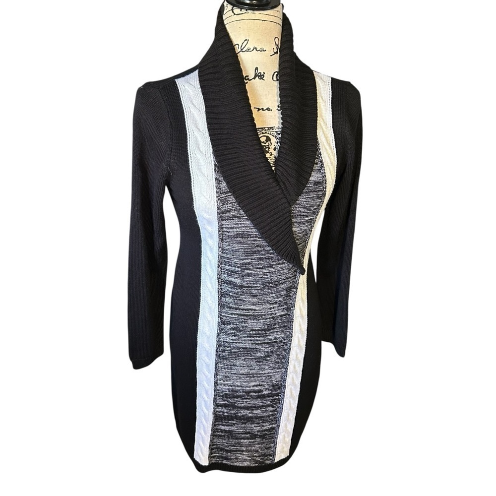 Calvin Klein black and white color Block Cable Knit Sweater Dress Sz Med Petite